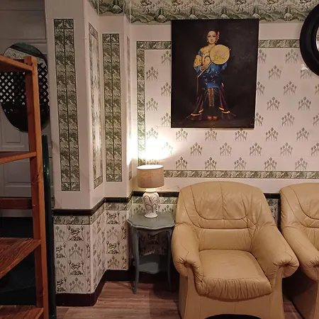 Mueller's 2 - Self Check In